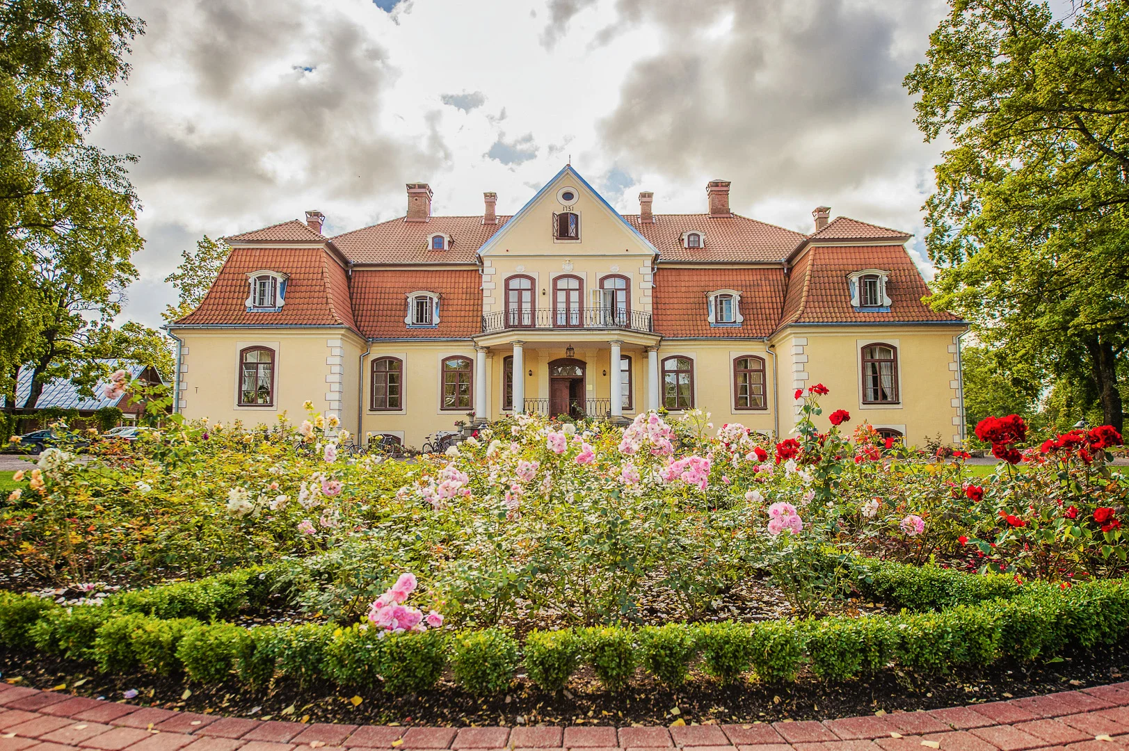 Exterior photography by Andrejs Zavadskis - Photo 89